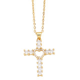 Collar pendiente del Zircon plateado oro elegante del cobre 18K de la forma del corazón de la cruz de Streetwear a granel