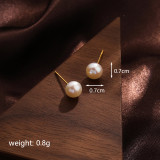 1 par de aretes chapados en oro de 18 quilates con revestimiento de perlas geométricas de estilo simple e informal