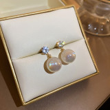 Pendientes colgantes de perlas con incrustaciones de cobre chapado redondo de estilo simple 1 par