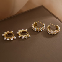 1 par de pendientes chapados en oro de 18 quilates con incrustaciones de cobre y perlas artificiales de estilo Simple