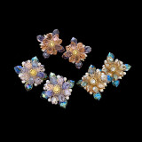 1 par de pendientes de perlas artificiales de cristal Artificial de cobre con incrustaciones de flores glamorosas