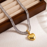 Collar con colgante chapado en oro de 18 quilates con circonita tridimensional de cobre en forma de corazón de pentagrama elegante y glamoroso