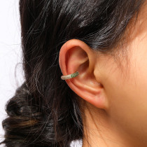 Accesorios de clip de oreja en forma de C de arcoíris con circonita electrochapada en oro real de 18 quilates