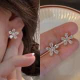 Pendientes colgantes de circonita con incrustaciones de cobre y flor en forma de corazón dulce, 1 par