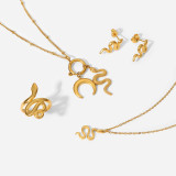 Pendientes colgantes en forma de serpiente de acero inoxidable de oro de 18 quilates retro de moda Anillo de acero de titanio