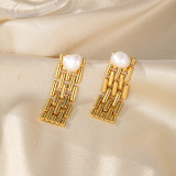 1 par de pendientes colgantes chapados en oro de 18K con perlas de agua dulce y cadena lujosa de estilo Vintage