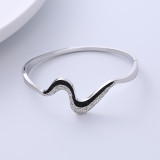 Pulseras de acero inoxidable con incrustaciones de circonio y brazalete de acero de titanio con ondas de estilo simple