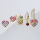 Conjunto de 5 piezas de aretes de circón chapados en oro y latón con forma de corazón y bloque de color retro