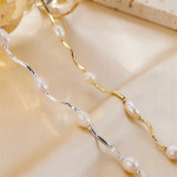 Collar chapado en oro de 18 quilates con revestimiento de perlas de agua dulce de acero inoxidable redondo de estilo simple