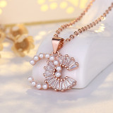 Collar de circón de perlas artificiales con incrustaciones de cobre con letras elegantes a la moda