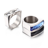 Nuevo anillo de cristal rectangular de acero titanio popular europeo y americano