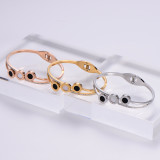 Pulsera exquisita de diamantes y números romanos de concha blanca y negra de acero inoxidable a la moda