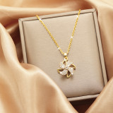 Collar con colgante de circonio chapado en oro de acero titanio con forma de flor de señora en forma de corazón a granel