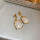 Pendientes colgantes de perlas con incrustaciones de cobre cuadrados, 1 par