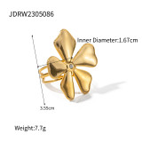 Anillos plateados oro 18K de los diamantes artificiales del embutido del chapado de acero inoxidable de la flor del estilo de IG