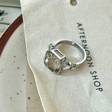 Anillo de perlas de conejito Mujer Estilo Hepburn Nicho Nuevo diseño chino Personalidad de la moda Lujo asequible Estilo versátil Anillo de dedo índice