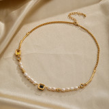 Collar chapado en oro de 18 quilates con incrustaciones de perlas de cobre rectangulares retro