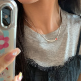 Collar chapado en cobre con cara sonriente de estilo simple