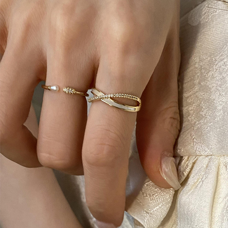 Anillos de circón con incrustaciones de cobre de color sólido de estilo simple