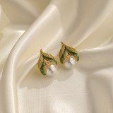 1 par de pendientes chapados en oro de 18 quilates con incrustaciones de hojas de estilo Retro Simple y circonita perla de cobre
