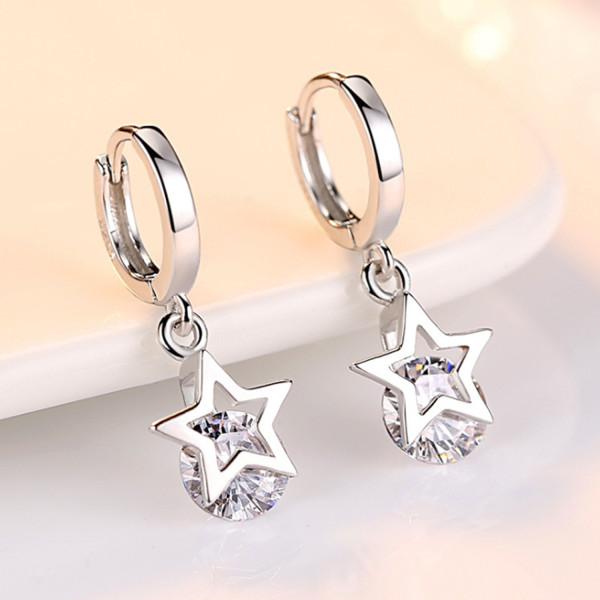 1 par de pendientes colgantes de diamantes de imitación de cobre con incrustaciones de estrellas de estilo simple