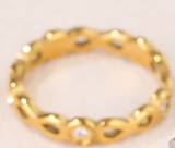 El estilo simple agita los anillos de diamantes artificiales de acero titanio a granel