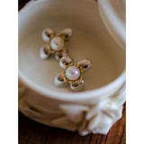 1 par de pendientes de perlas artificiales de cobre con incrustaciones de Flor Retro