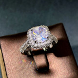 Nueva joyería de cobre, anillo de diamante con microincrustaciones de circón redondo cuadrado a la moda