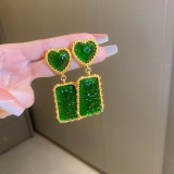 1 par de pendientes colgantes de diamantes de imitación con incrustaciones plisadas de cobre en forma de corazón de bloque de Color Retro