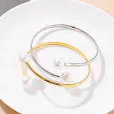 EBay AliExpress suministra moda europea y americana pulsera de perlas abierta de acero inoxidable de estilo fresco y sencillo para mujer