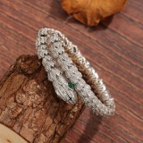 Brazalete chapado en oro blanco con incrustaciones de cobre y serpiente de estilo moderno