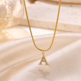 Collar con colgante chapado en oro de 18 quilates con incrustaciones de acero inoxidable y letras artísticas de estilo sencillo y dulce