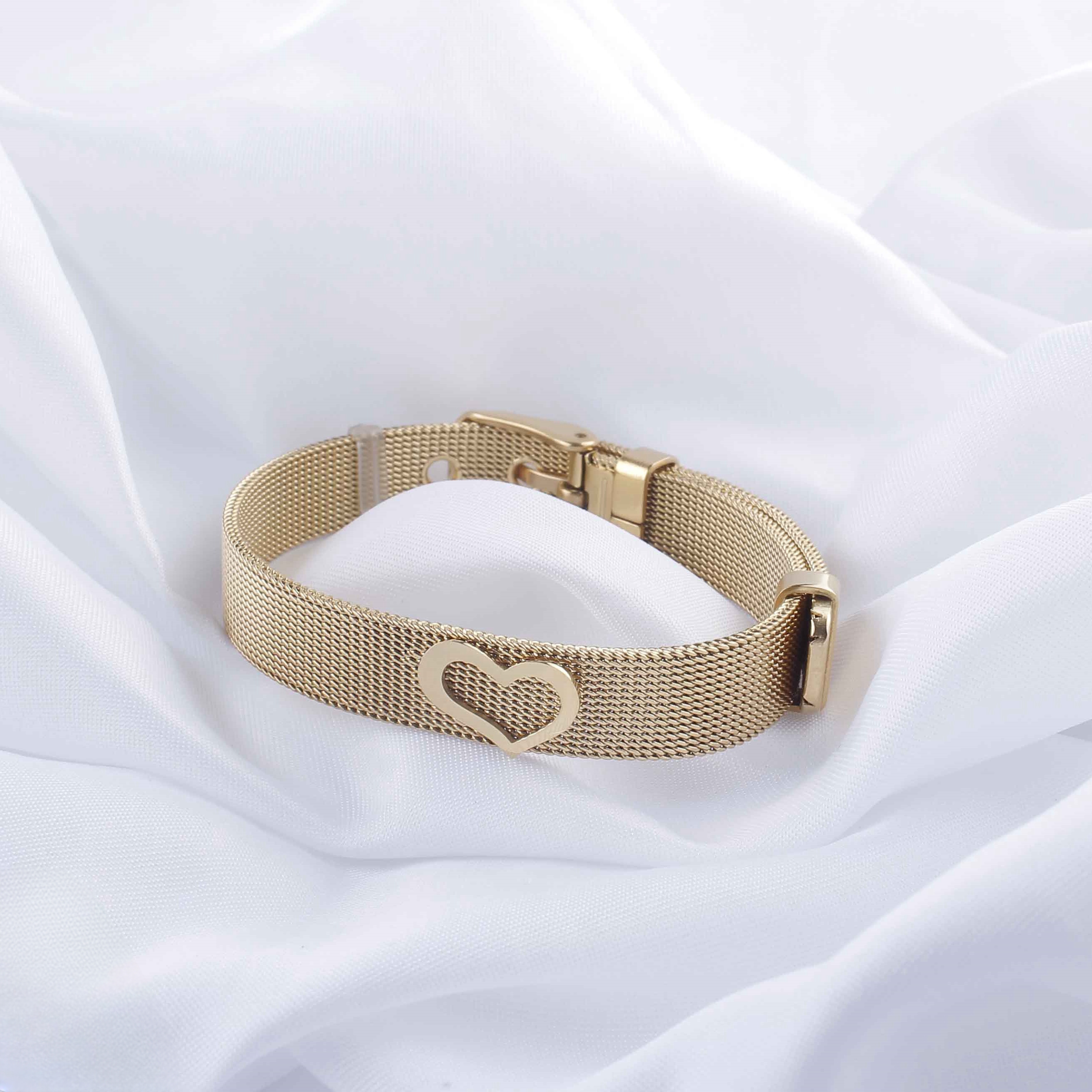 Brazalete de acero inoxidable con forma de corazón de estilo clásico informal