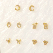 1 par de pendientes chapados en oro de 18 quilates con incrustaciones de circonita de cobre y forma de corazón con forma de corazón y mariposa