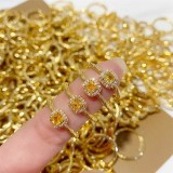 Collar de pendientes de diamantes de imitación con incrustaciones de aleación de cobre y acero de titanio cuadrado de estilo simple