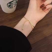 Pulseras con revestimiento de acero de titanio y rectángulo con letras para mujer