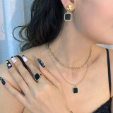 Collar de pendientes de anillos de piedras preciosas artificiales con incrustaciones de acero de titanio cuadrado para mujer