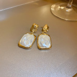 Pendientes colgantes de perlas con incrustaciones de cobre cuadrados, 1 par