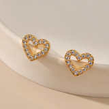 1 par de pendientes de circonita de cobre con incrustaciones chapadas en forma de corazón y Luna de estilo Simple y dulce