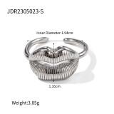 El labio del estilo de IG alinea los anillos abiertos plateados oro 18K del revestimiento de acero inoxidable