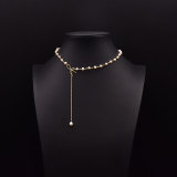 Estilo simple Estilo clásico Gotas de agua Chapado en cobre Incrustación de perlas Circón Collar con colgante chapado en oro de 18 quilates