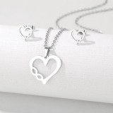 Estilo simple Estilo clásico Cruz Forma de corazón Mariposa Acero inoxidable Ahueca hacia fuera el collar de los pendientes