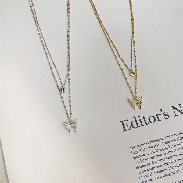 Estilo Simple Mariposa Incrustación de Cobre Zircón Collares en capas 1 Pieza
