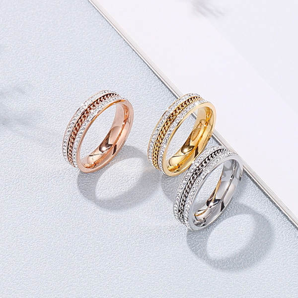 Ornament Nuevo comercio exterior transfronterizo Acero de titanio Anillo completo de diamantes de una y dos hileras Anillo de dedo índice de diamantes de imitación simple Pulsera para mujer
