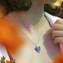 Collar de pendientes con incrustaciones de cobre en forma de corazón de estilo simple