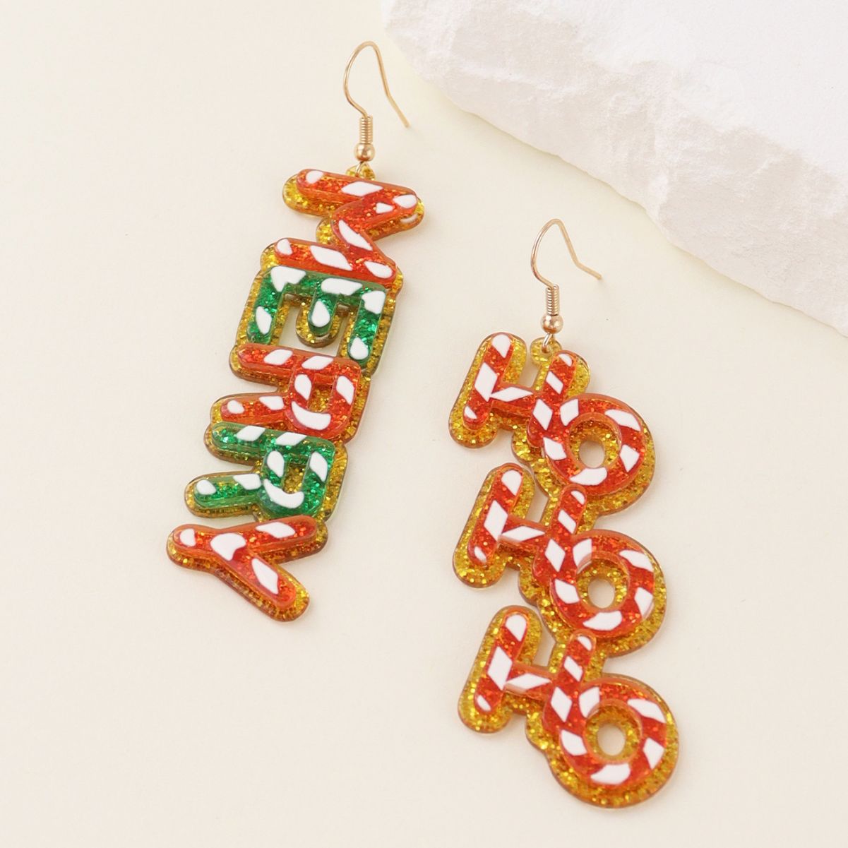 1 par de pendientes colgantes de cobre con estampado de letras de estilo simple