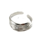 Anillos abiertos chapados en oro de titanio de 18 quilates con revestimiento de acero en forma de C de estilo clásico