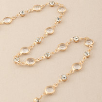 Collar chapado en oro con diamantes de imitación y incrustaciones de cobre redondo de estilo simple