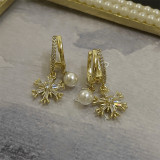 Pendientes colgantes de circonita con perlas artificiales con incrustaciones de cobre y copo de nieve a la moda, 1 par