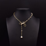 Estilo simple Estilo clásico Gotas de agua Chapado en cobre Incrustación de perlas Circón Collar con colgante chapado en oro de 18 quilates